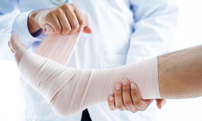 When to Consult a Work Injury Lawyer: Don’t Navigate Alone